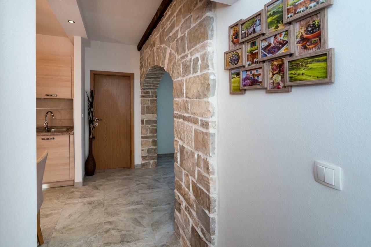 Apartments Intrada Podstrana Dış mekan fotoğraf