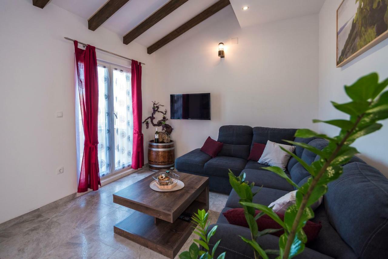 Apartments Intrada Podstrana Dış mekan fotoğraf